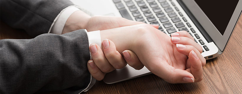 patient needing carpal tunnel syndrome chiropractor in Allen TX